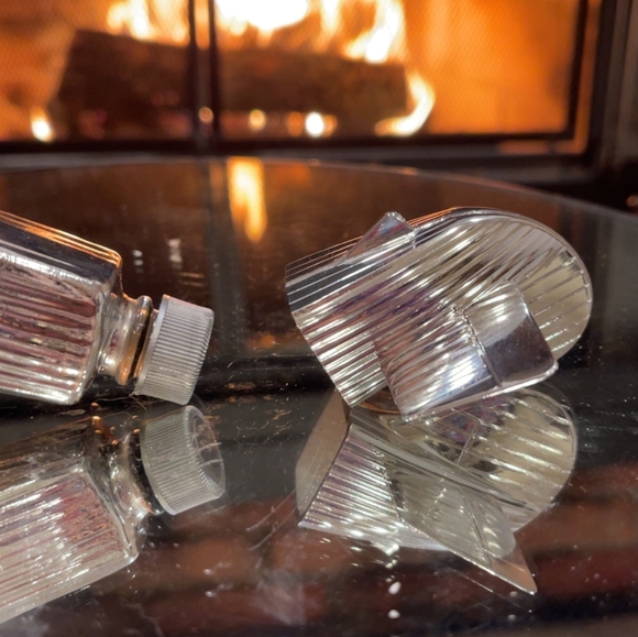 ‘70s - Avon - "Spirit of St. Louis" Airplane Decanter - Picture 8 of 11